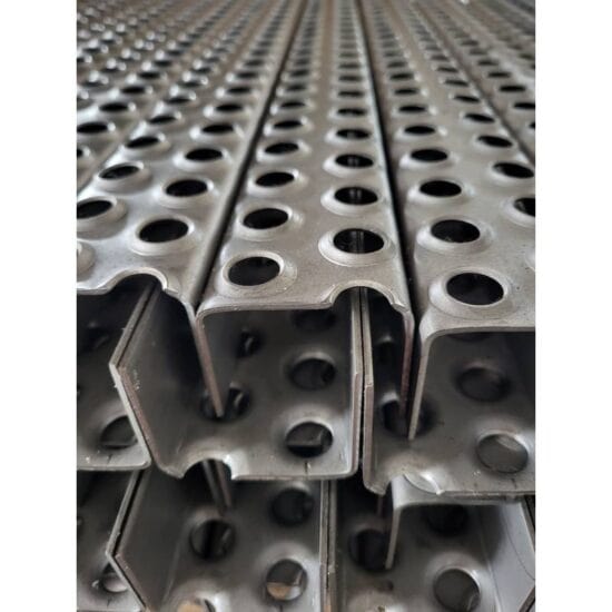 Trepte de scară din oțel, cu capăt drept